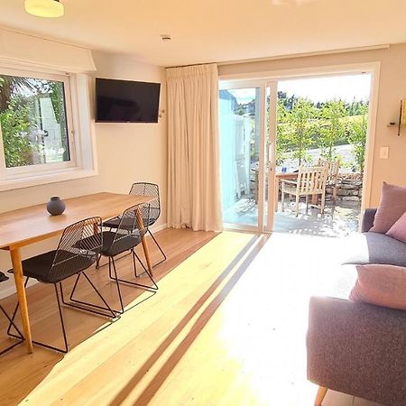 Kowhai Apartment - private opposite golf course central Wanaka Extérieur photo